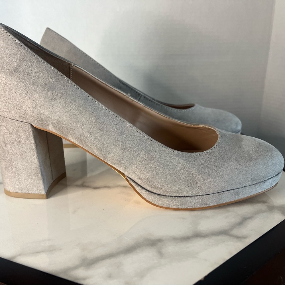 Bandolino Cooler Pumps Grey Womens Sz 10 Block Heel Slip On, New without tags